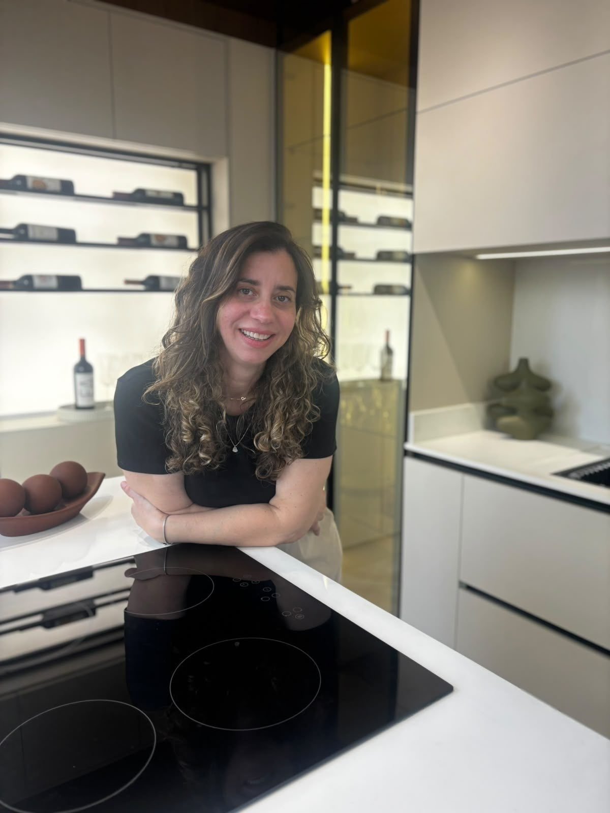Priscila Aroli no estúdio